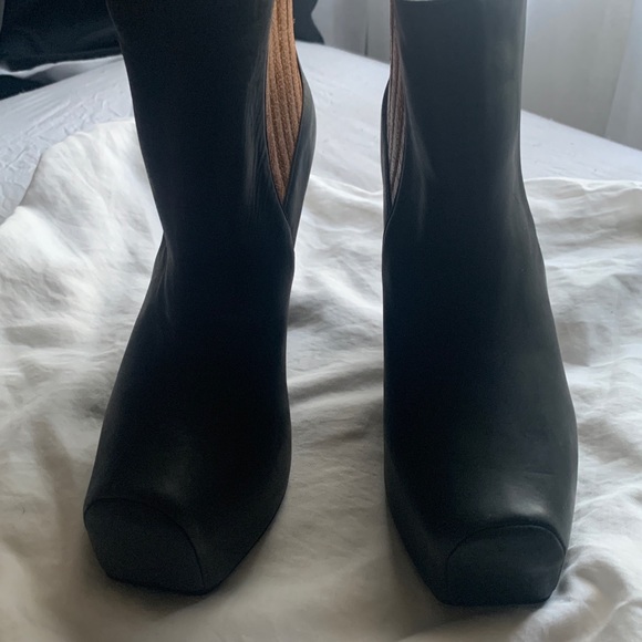 Messeca Anckle boots size 6.5 NEW - Picture 2 of 5